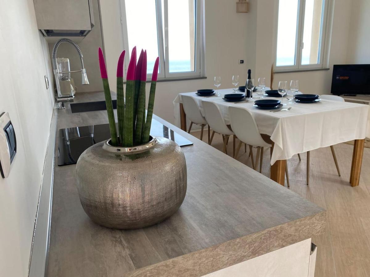 Incanto Sul Mare Con Enorme Terrazza E Piscina Cervo Zewnętrze zdjęcie
